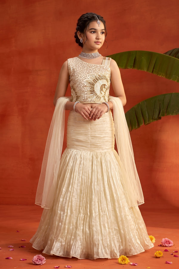 Girls White Silk Blend Fish Cut Lehenga With Bead Embroidered Sleeveless Choli with Dupatta
