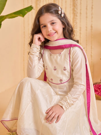 Girls Off White Silk Blend Floral Embroidery Kurta and Palazzo With Dupatta Traditional Ethnic Set