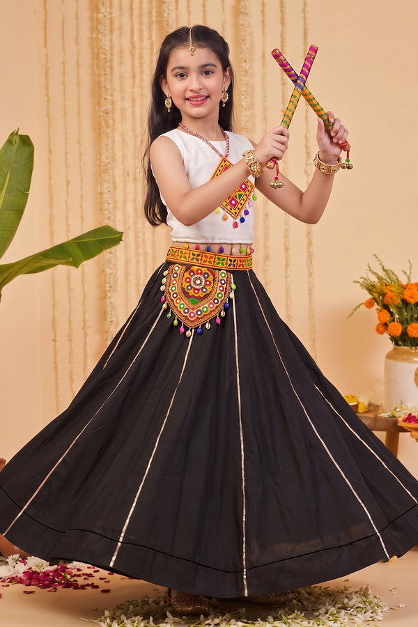 Girls Black Silk Blend Embellished Lehenga And Choli Set For Traditional Look
