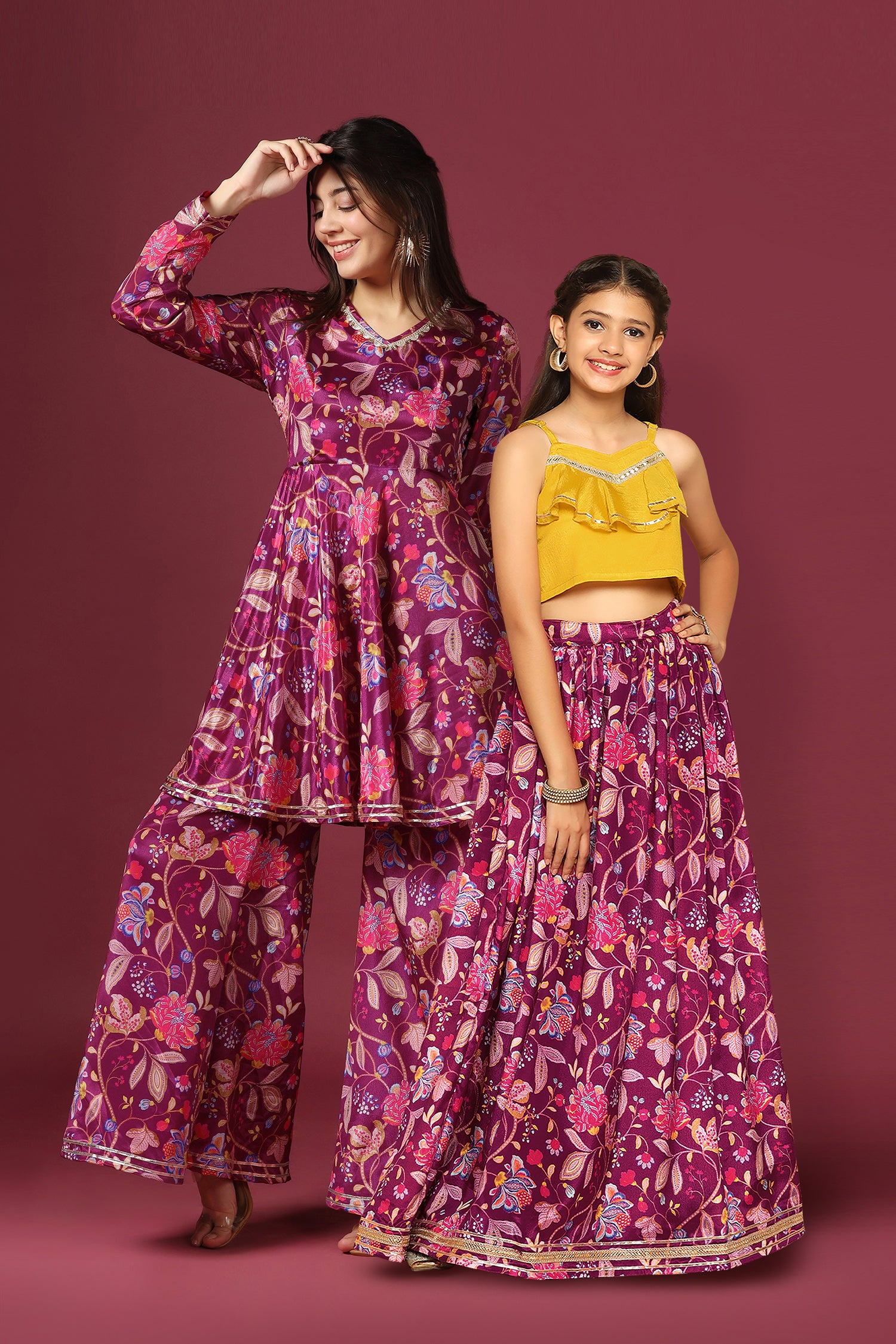 combo dress / matching outfits for mother daughter | Mother daughter dress, Mother  daughter fashion, Mother daughter dresses matching