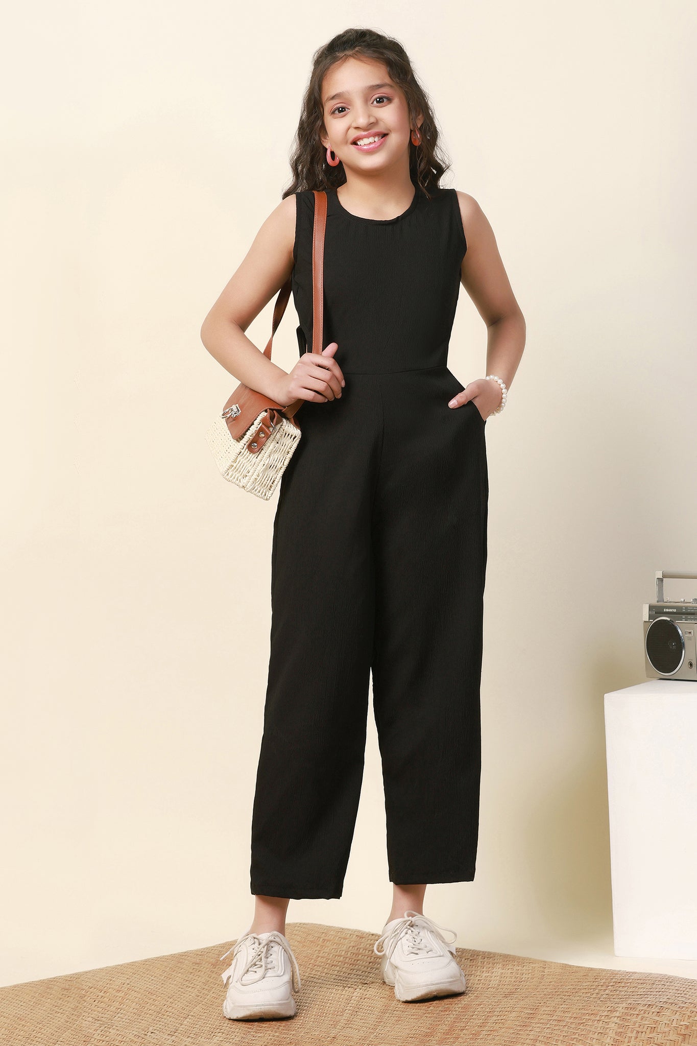 Girl's Black Solid Long Sleeveless Jumpsuit