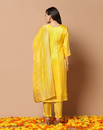 Women's Yellow Dola Silk Jacquard Work Kurta Set With Dupatta
