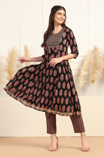 Womens Black Cotton Blend Floral Printed Ankle Length Anarkali Kurta With Pant Set