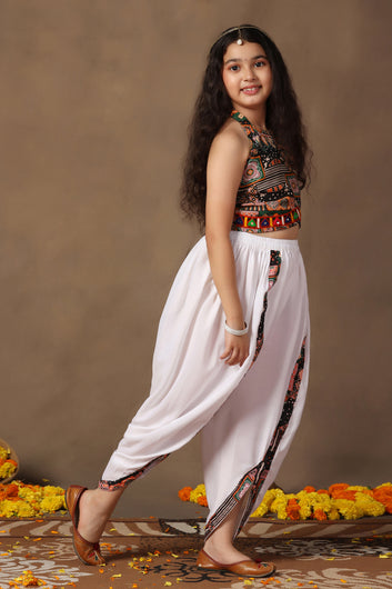 Girls Black Cotton Blend Printed A-Line Crop Top With Dhoti Set