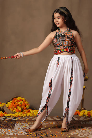 Girls Black Cotton Blend Printed A-Line Crop Top With Dhoti Set