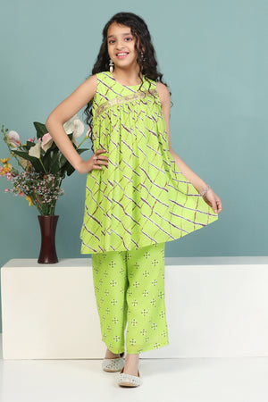 Girls Goergette Leheriya Printed Kurta With Sharara Set