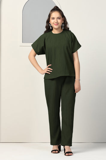 Girls Olive Cotton Blend Solid T-Shirt With Trouser Set