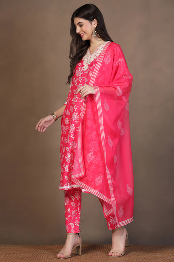 Womens Pink Cotton Blend Floral Printed Calf Length Kurta And Trouser With Dupatta Set