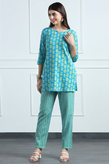 Womens Blue Cotton Blend Floral Printed Kurta With Pant Set