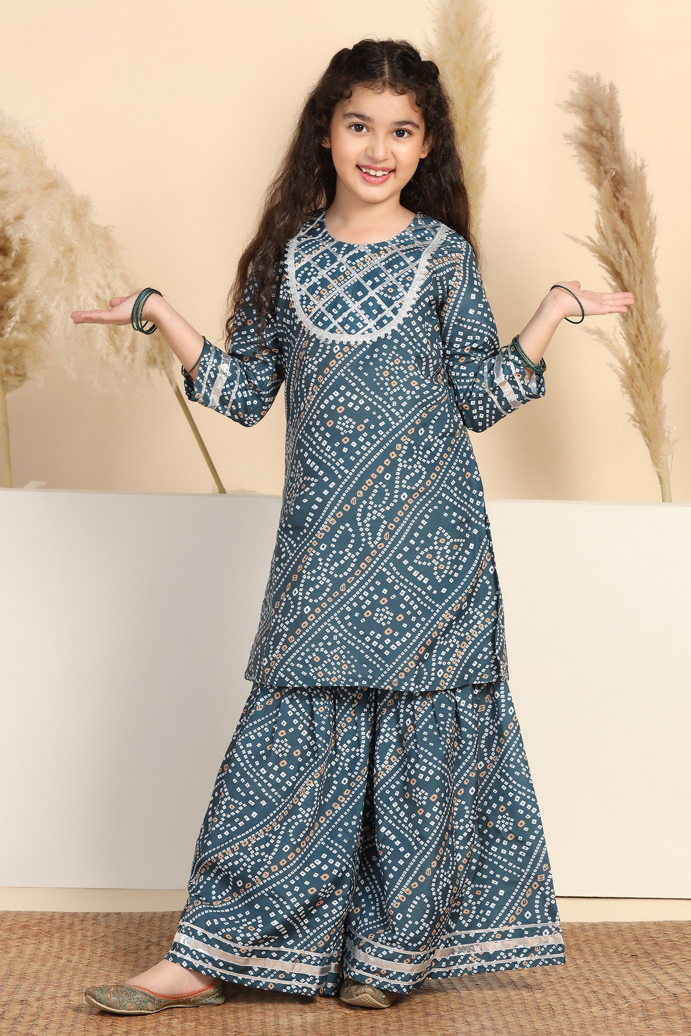 Girls Grey Cotton Blend Printed Straight Kurta With Sharara Set