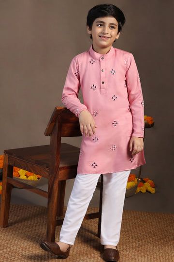 Boys Pink Cotton Blend Embroidered Straight Kurta With Payjama Set