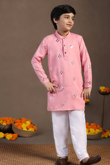 Boys Pink Cotton Blend Embroidered Straight Kurta With Payjama Set