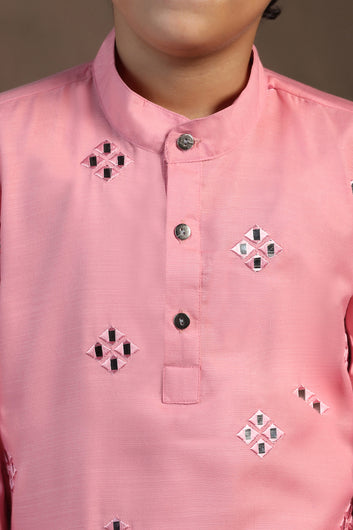 Boys Pink Cotton Blend Embroidered Straight Kurta With Payjama Set