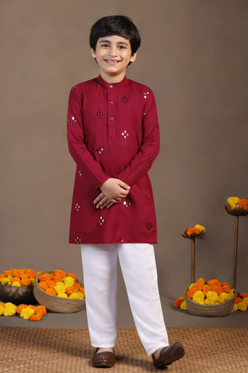 Boys Red Cotton Blend Embroidered Straight Kurta With Payjama Set