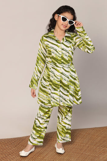 Girl's Green Reyon abstract Printed Clothing Set for Girls