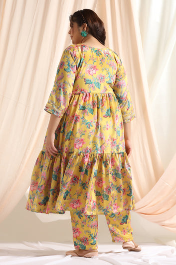Women’s Plus Size Mustard Floral Printed Tiered Kurta With Pant Set