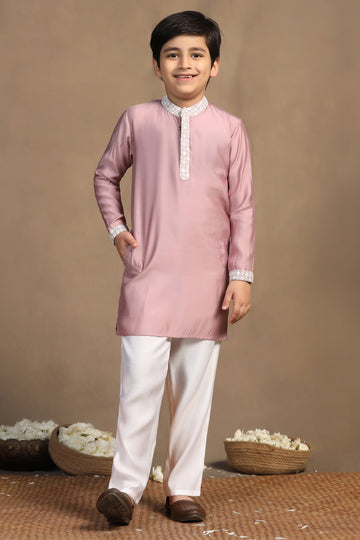 Boy's Mauve Chanderi Silk Embroidered Kurta Pajama Set