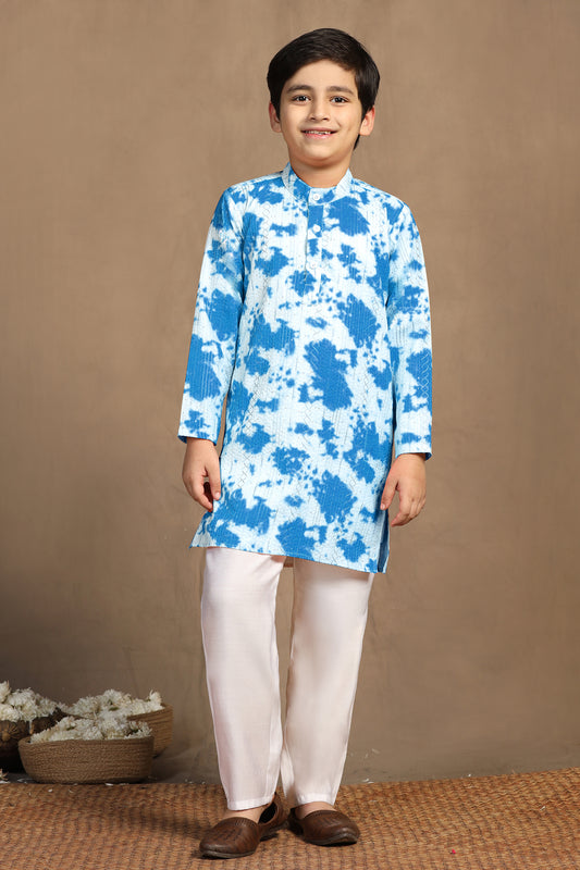 Boys Sky Blue Cotton Blend Printed Straight Kurta With Payjama Set