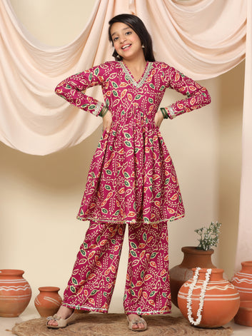 Girls Dark Pink Slub Straight Empire Waist Straight Kurta With Pant Set