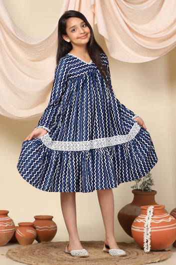 Girls Blue Slub Chevron Printed Flounce Knee Length Dress