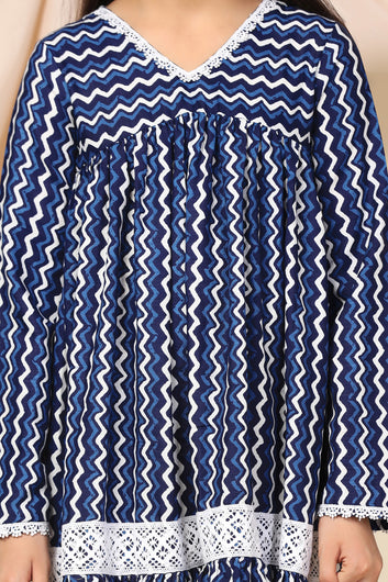 Girls Blue Slub Chevron Printed Flounce Knee Length Dress