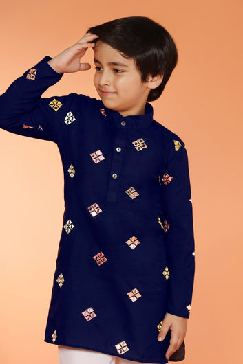 Boys Blue Cotton Blend Embroidered Straight Kurta With Payjama Set