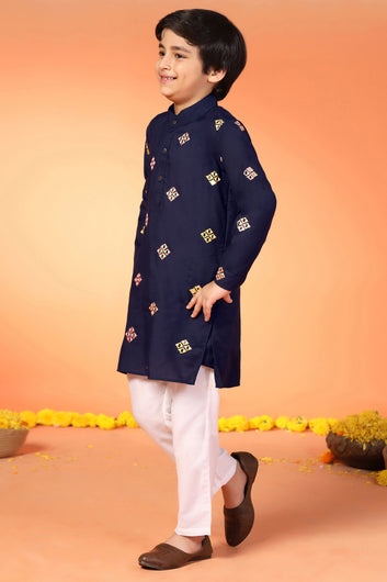 Boys Blue Cotton Blend Embroidered Straight Kurta With Payjama Set