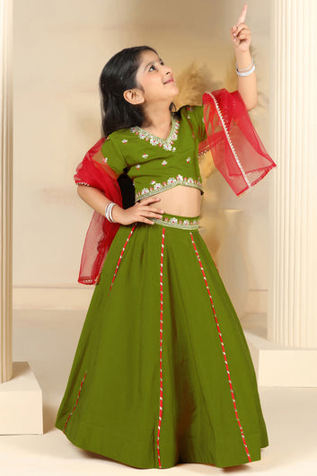 Girls Mehndi Roman Silk Embroidered Lehenga Choli With Dupatta Set Traditional 3-Piece Festive Outfit for Kids