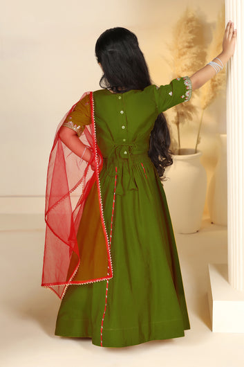 Girls Mehndi Roman Silk Embroidered Lehenga Choli With Dupatta Set Traditional 3-Piece Festive Outfit for Kids