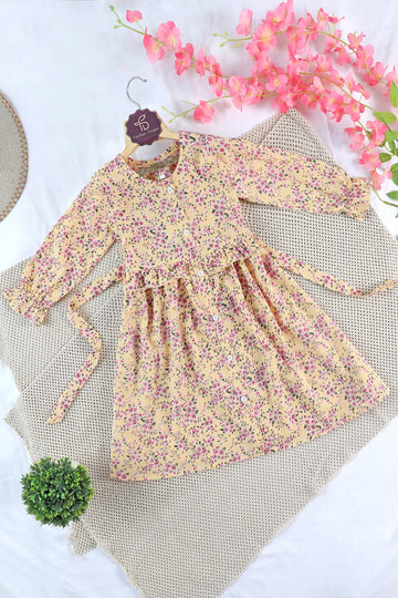 Girls Yellow Fit and Flare Floral Printed Above Knee Length Dress