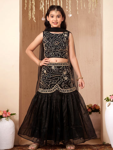 Girls Black Silk Blend Bead Bead Embroidery Lehenga Choli With Dupatta Ethnic Set