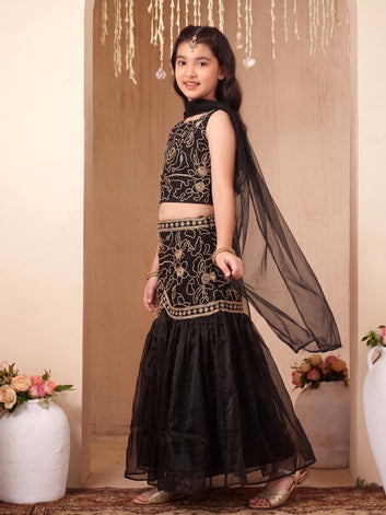 Girls Black Silk Blend Bead Bead Embroidery Lehenga Choli With Dupatta Ethnic Set