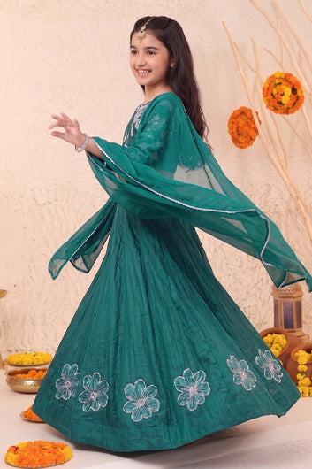 Girl's Green Silk Blend Embroidered Choli and Flared Lehenga With Dupatta For Traditional Wear