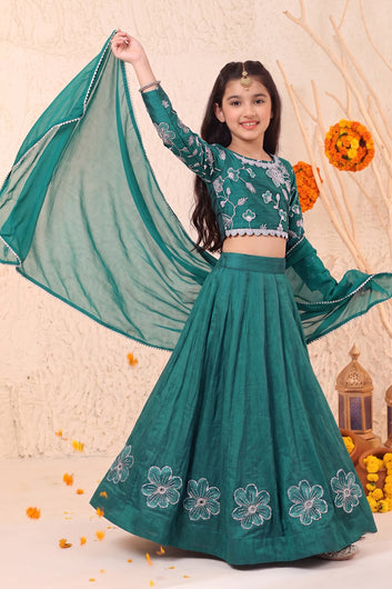 Girl's Green Silk Blend Embroidered Choli and Flared Lehenga With Dupatta For Traditional Wear