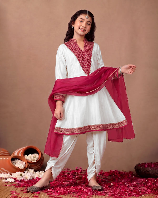 Girls Off White Roman Silk kurta Dhoti & Dupatta Set