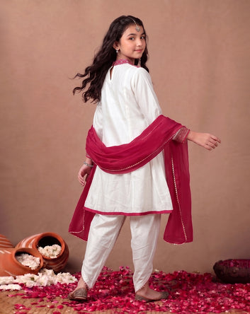Girls Off White Roman Silk kurta Dhoti & Dupatta Set