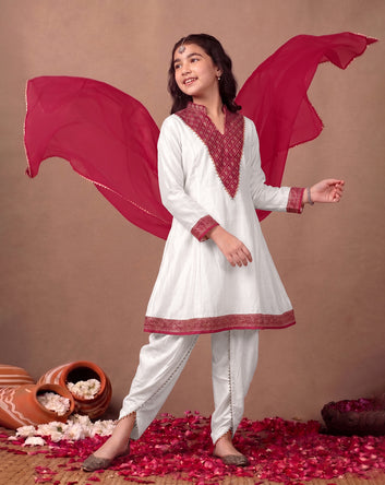 Girls Off White Roman Silk kurta Dhoti & Dupatta Set