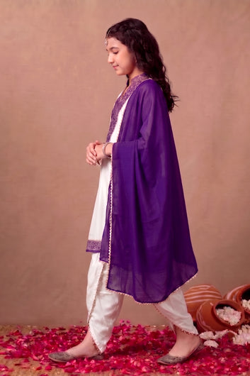 Girls Off White Roman Silk kurta Dhoti & Dupatta Set