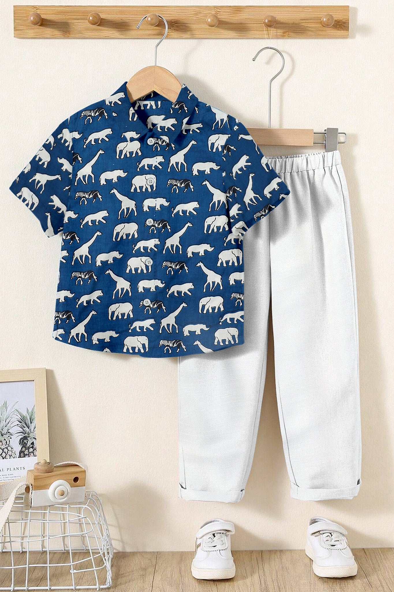 Boys Blue Cotton Blend Animal Printed Shirt With Pant Set