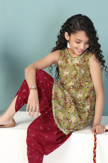 Girls Olive Floral Printed Cotton Kurta With Dhoti Set