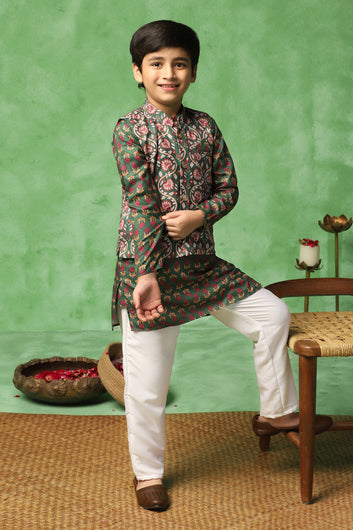 Boys Green Cotton Blend Printed Straight Kurta And Jacket With Payjama Set