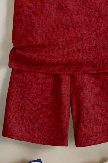 Boys Maroon Popcorn Solid T-Shirt With Short Pant Set