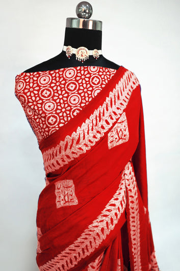 Womens Red Batik Print Rayon Saree With Unstitched Blouse