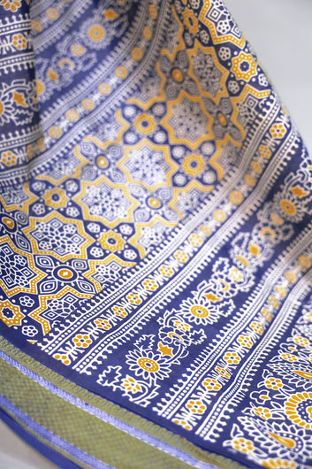Womens Blue Bandhani Print Cotton Saree With Unstitched Blouse